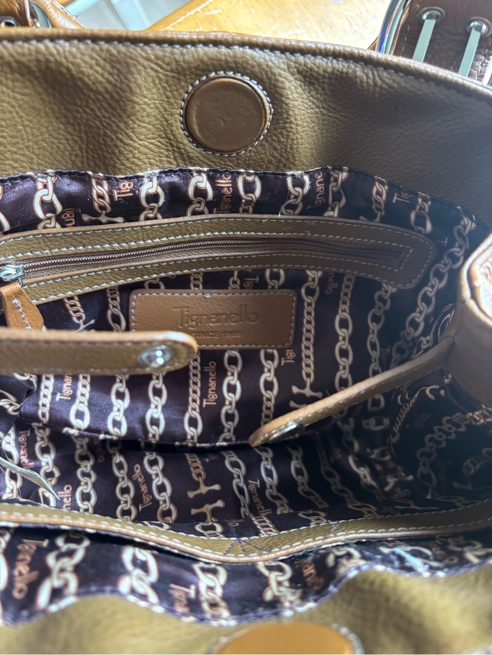 Tignanello Y2K Vintage Brown Leather Shoulder Bag with Buckle Hardware - Picture 7 of 10
